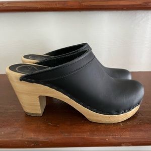 No. 6 Store Old School Clog in Black Size 35/6